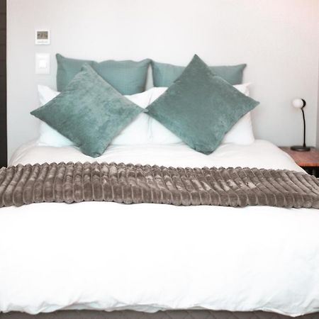 קייפטאון 16 On Bree Luxury Studio Apartment With City Mountain Sea Views מראה חיצוני תמונה